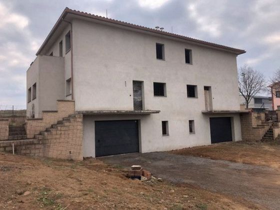 Foto 1 de Casa en venda a Roda de Ter de 4 habitacions amb terrassa i garatge