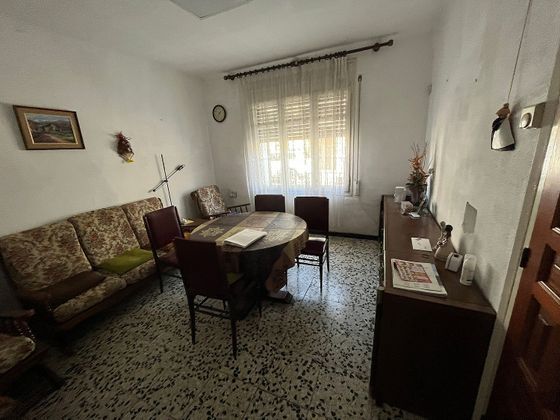 Foto 1 de Casa adosada en venta en Manlleu de 4 habitaciones con garaje y jardín