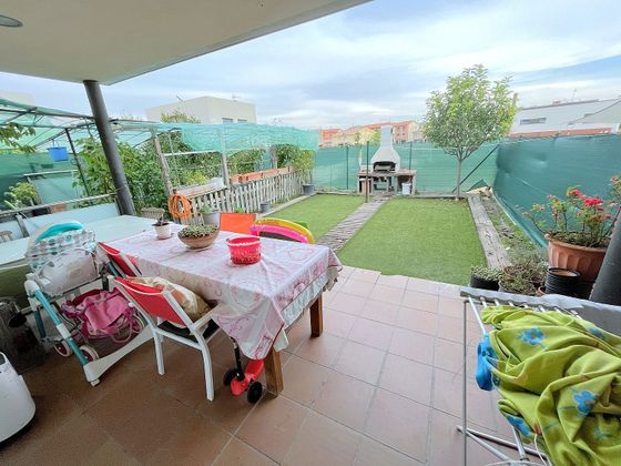 Foto 1 de Casa en venda a Roda de Ter de 4 habitacions amb terrassa i jardí