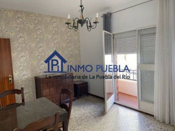 Foto 1 de Pis en venda a Puebla del Río (La) de 3 habitacions amb garatge i balcó