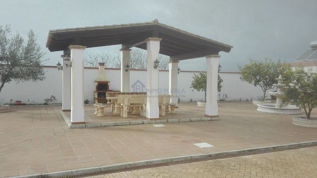 Foto 2 de Chalet en venta en Puebla del Río (La) de 5 habitaciones con piscina y aire acondicionado