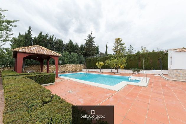 Foto 1 de Chalet en venta en Carlota (La) de 5 habitaciones con terraza y piscina