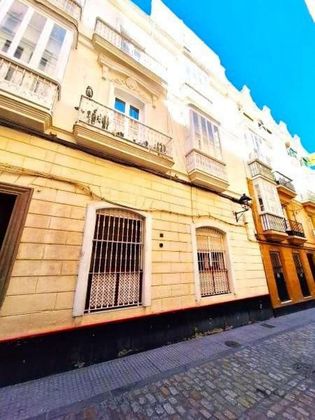 Foto 2 de Pis en venda a Mentidero - Teatro Falla - Alameda de 3 habitacions amb balcó i calefacció