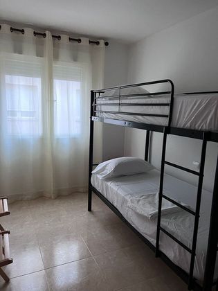 Foto 1 de Pis en lloguer a Villaseca de la Sagra de 3 habitacions amb mobles i balcó