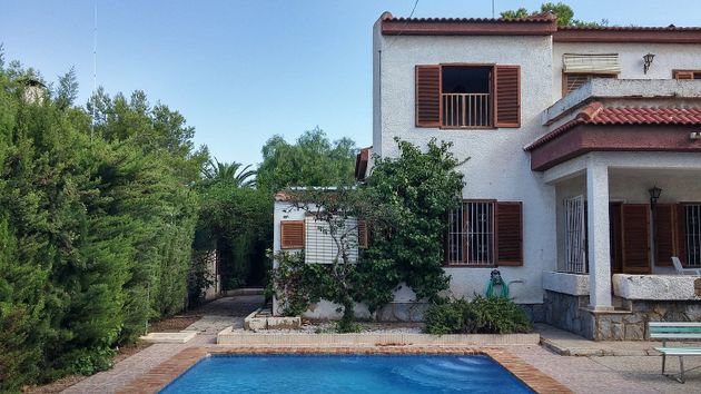 Foto 1 de Xalet en venda a avenida Baleares de 8 habitacions amb terrassa i piscina