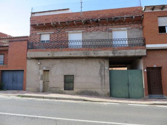 Foto 1 de Venta de casa en carretera Ciudad Real de 4 habitaciones con terraza y garaje