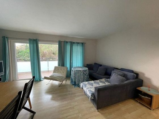 Foto 1 de Pis en lloguer a Arenys de Mar de 2 habitacions amb terrassa i mobles