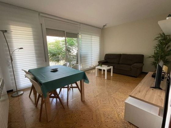 Foto 1 de Pis en lloguer a Arenys de Mar de 4 habitacions amb terrassa i mobles