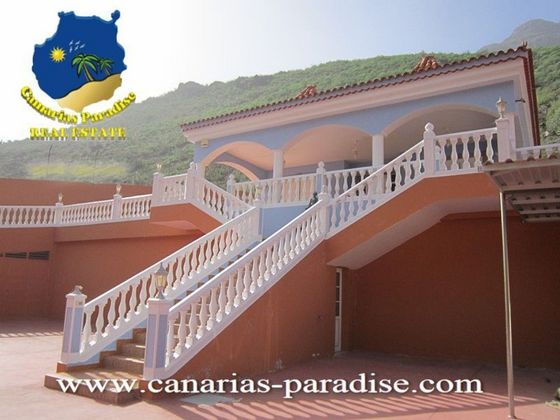 Foto 2 de Venta de chalet en El Horno de 5 habitaciones con terraza y piscina