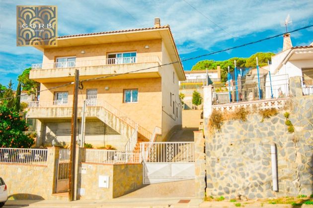 Foto 2 de Casa rural en venda a Mas Mora - Sant Daniel de 4 habitacions amb terrassa i garatge
