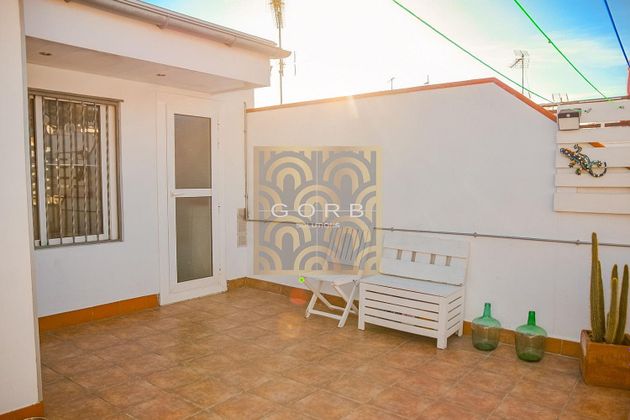 Foto 1 de Casa en venta en Cerdanyola de 5 habitaciones con terraza y aire acondicionado