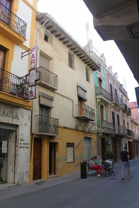 Foto 1 de Chalet en venta en calle Major de 6 habitaciones con balcón