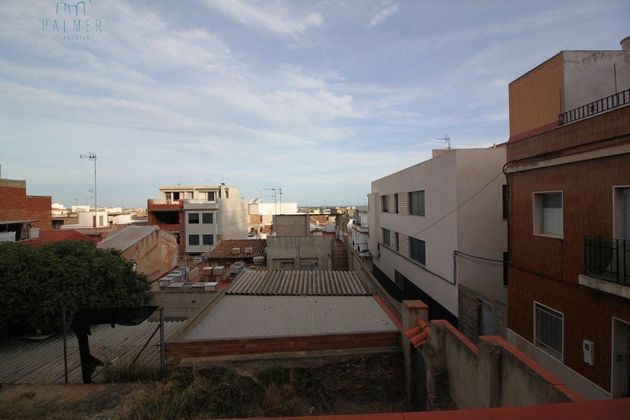 Foto 1 de Venta de chalet en calle De la Font Calda de 3 habitaciones con terraza