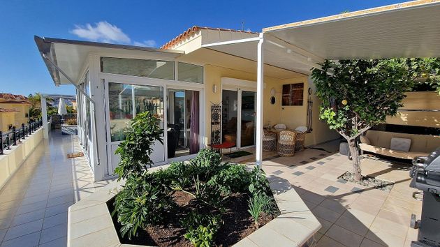 Foto 1 de Xalet en venda a Los Cristianos - Playa de las Américas de 5 habitacions amb terrassa i piscina
