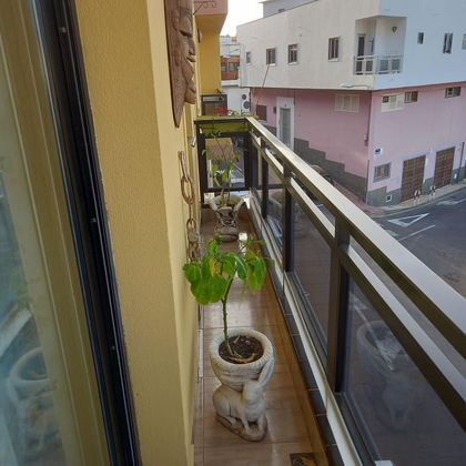 Foto 1 de Pis en venda a Buzanda - Cabo Blanco - Valle San Lorenzo de 3 habitacions amb garatge