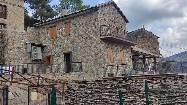 Foto 1 de Xalet en venda a Castiello de Jaca de 5 habitacions amb terrassa i garatge