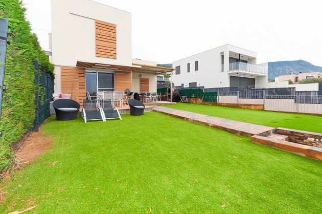 Foto 2 de Casa en venda a Palau-Saverdera de 3 habitacions amb terrassa i garatge