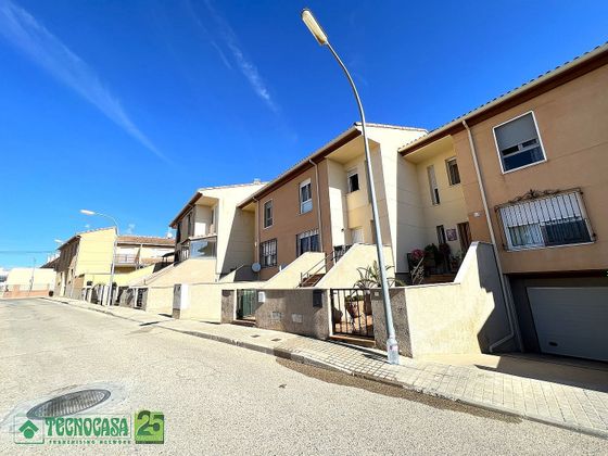 Foto 2 de Venta de casa en Villatobas de 3 habitaciones con terraza y garaje