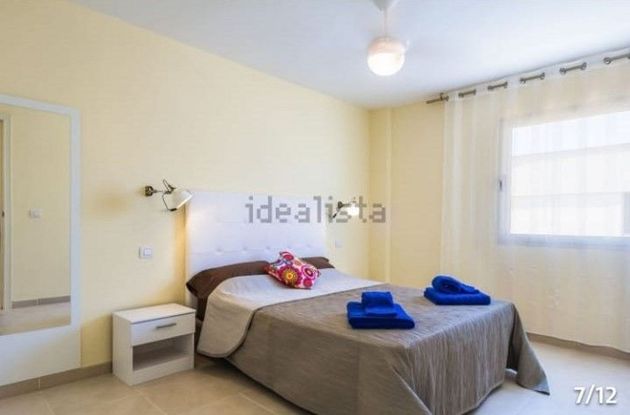 Foto 2 de Dúplex en venta en calle Capirote de 2 habitaciones y 81 m²