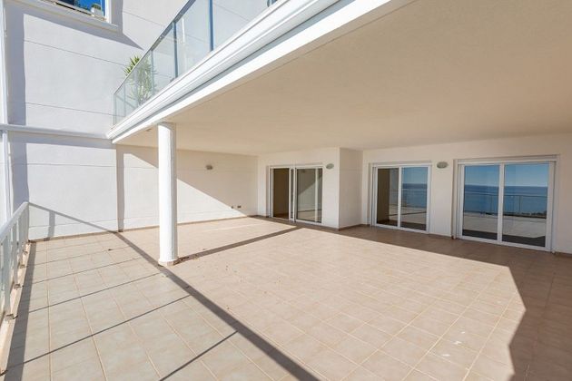 Foto 2 de Venta de piso en Zona de Mascarat de 2 habitaciones con terraza y piscina