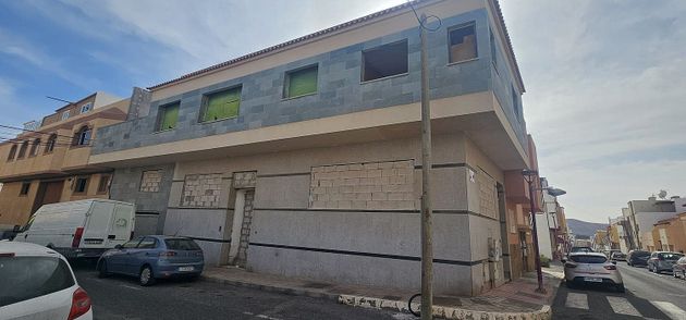 Foto 1 de Edifici en venda a calle Cataluña amb piscina i ascensor