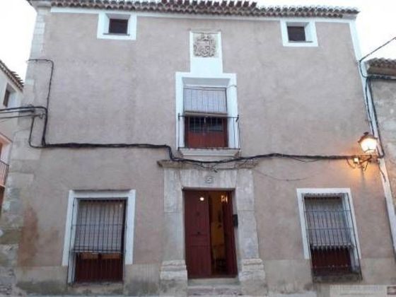 Foto 1 de Casa en venta en Chinchilla de Monte-Aragón de 3 habitaciones y 390 m²