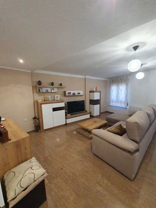 Foto 2 de Casa en venta en Chinchilla de Monte-Aragón de 4 habitaciones con terraza y garaje