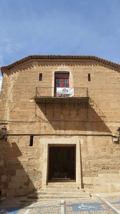 Foto 1 de Casa adosada en venta en Chinchilla de Monte-Aragón de 3 habitaciones con terraza y balcón