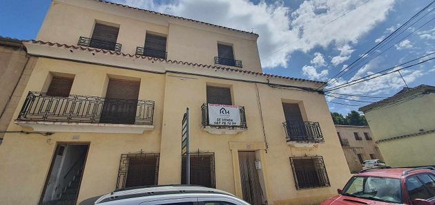 Foto 1 de Xalet en venda a Chinchilla de Monte-Aragón de 5 habitacions amb jardí i balcó