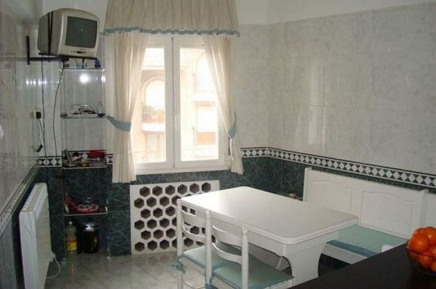 Foto 1 de Piso en venta en Portugalete de 2 habitaciones con terraza y calefacción