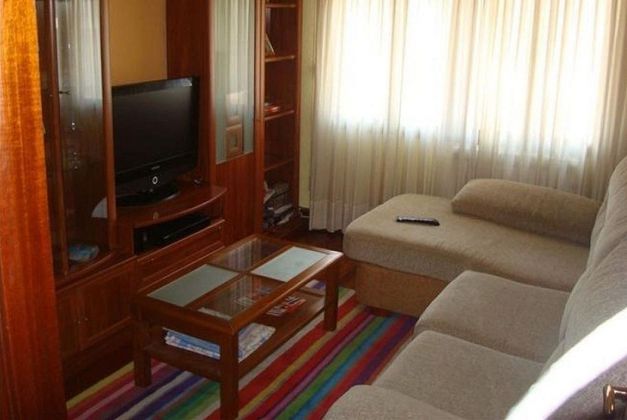 Foto 2 de Piso en venta en Portugalete de 2 habitaciones con terraza y calefacción