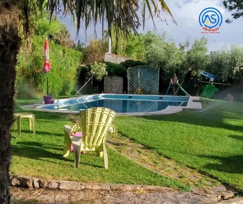 Foto 1 de Xalet en venda a Fuentes de Ebro de 4 habitacions amb terrassa i piscina