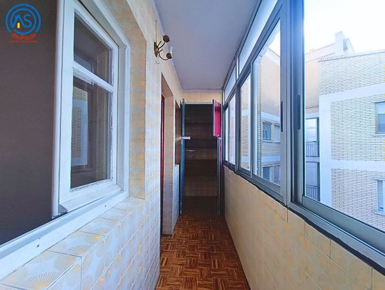 Foto 2 de Venta de piso en calle Del Dr Iranzo de 3 habitaciones con terraza y garaje