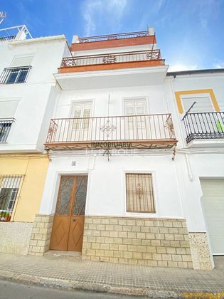 Foto 2 de Casa en venta en calle Jesús Nazareno de 4 habitaciones con terraza y garaje