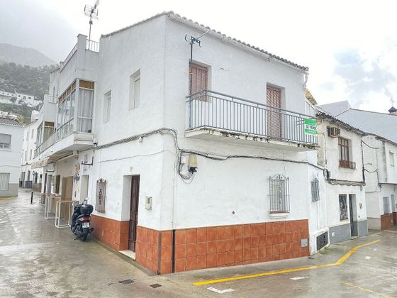 Foto 1 de Casa en venta en calle Majaceite de 3 habitaciones con terraza y balcón