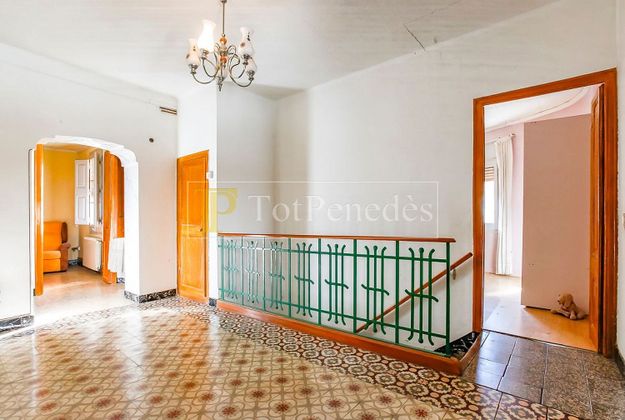 Foto 1 de Casa en venda a Avinyonet del Penedès de 6 habitacions amb terrassa i balcó
