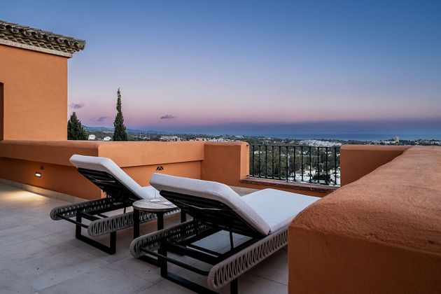 Foto 2 de Venta de piso en Los Naranjos - Las Brisas de 4 habitaciones con terraza y piscina