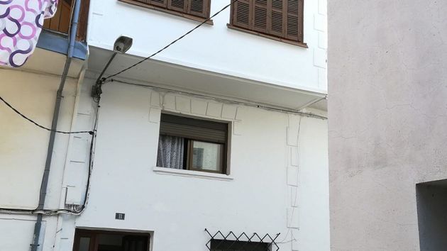 Foto 1 de Venta de casa adosada en Hervás de 3 habitaciones con terraza