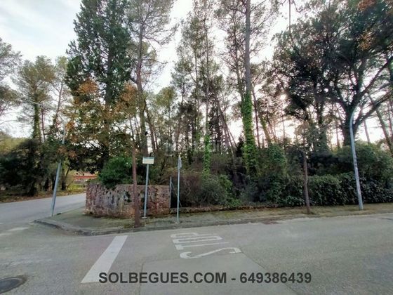 Foto 1 de Venta de terreno en Begues de 1444 m²