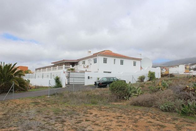 Foto 1 de Casa en venda a Charco del Pino de 7 habitacions amb terrassa i piscina