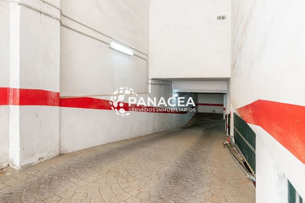 Foto 2 de Garaje en venta en El Parador de las Hortichuelas de 22 m²