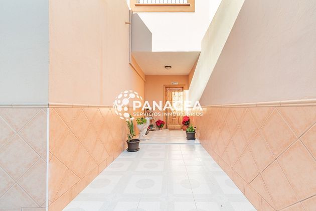 Foto 2 de Casa en venda a La Gangosa de 4 habitacions amb terrassa