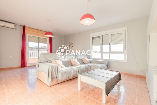 Foto 2 de Casa en venda a Mojonera (La) de 4 habitacions amb terrassa i balcó