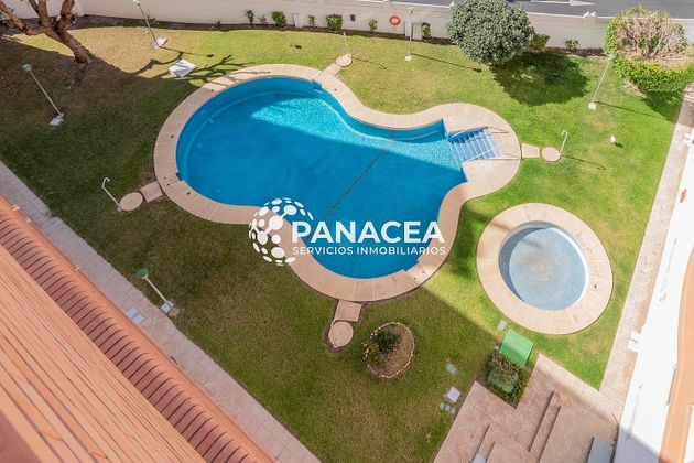 Foto 2 de Àtic en lloguer a Aguadulce Norte de 2 habitacions amb terrassa i piscina