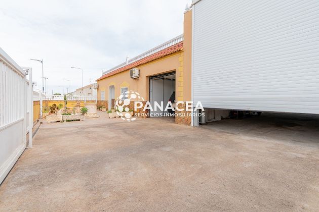 Foto 1 de Xalet en venda a Carretera Mojonera – Cortijos de Marín de 3 habitacions amb garatge i jardí