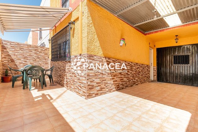 Foto 1 de Venta de casa en Mojonera (La) de 4 habitaciones con terraza