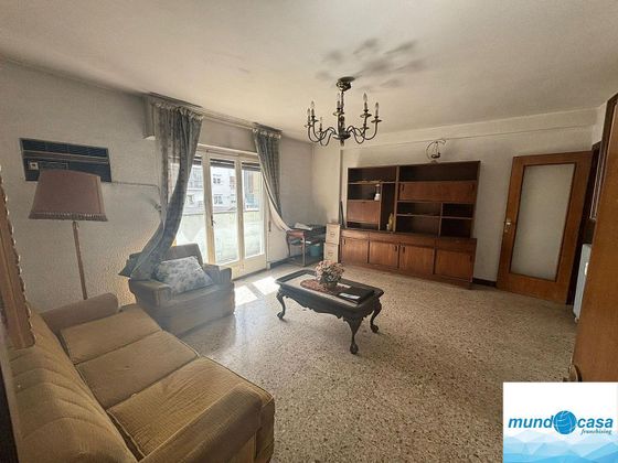 Foto 1 de Pis en venda a calle De Alvira Lasierra de 5 habitacions amb balcó i aire acondicionat