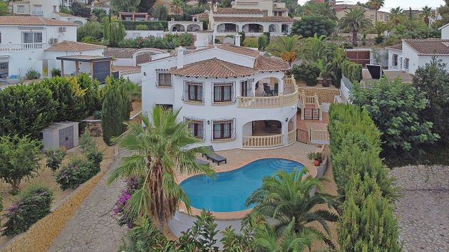 Foto 1 de Casa en venta en El Portet - Pla de Mar de 4 habitaciones con terraza y piscina