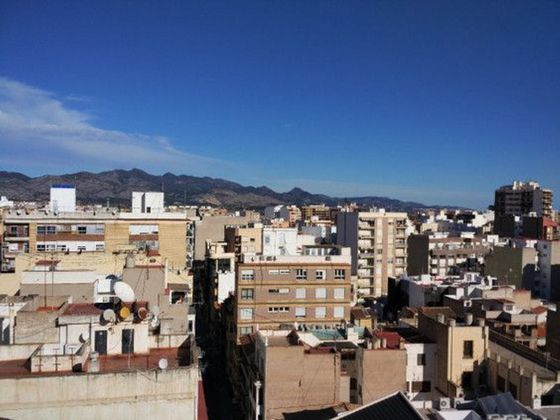 Foto 2 de Pis en venda a Centro - Castellón de la Plana de 3 habitacions amb terrassa i ascensor