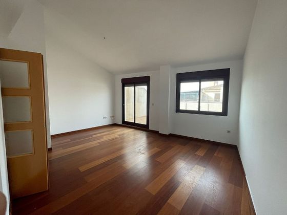 Foto 1 de Venta de piso en Begues de 2 habitaciones con jardín y aire acondicionado